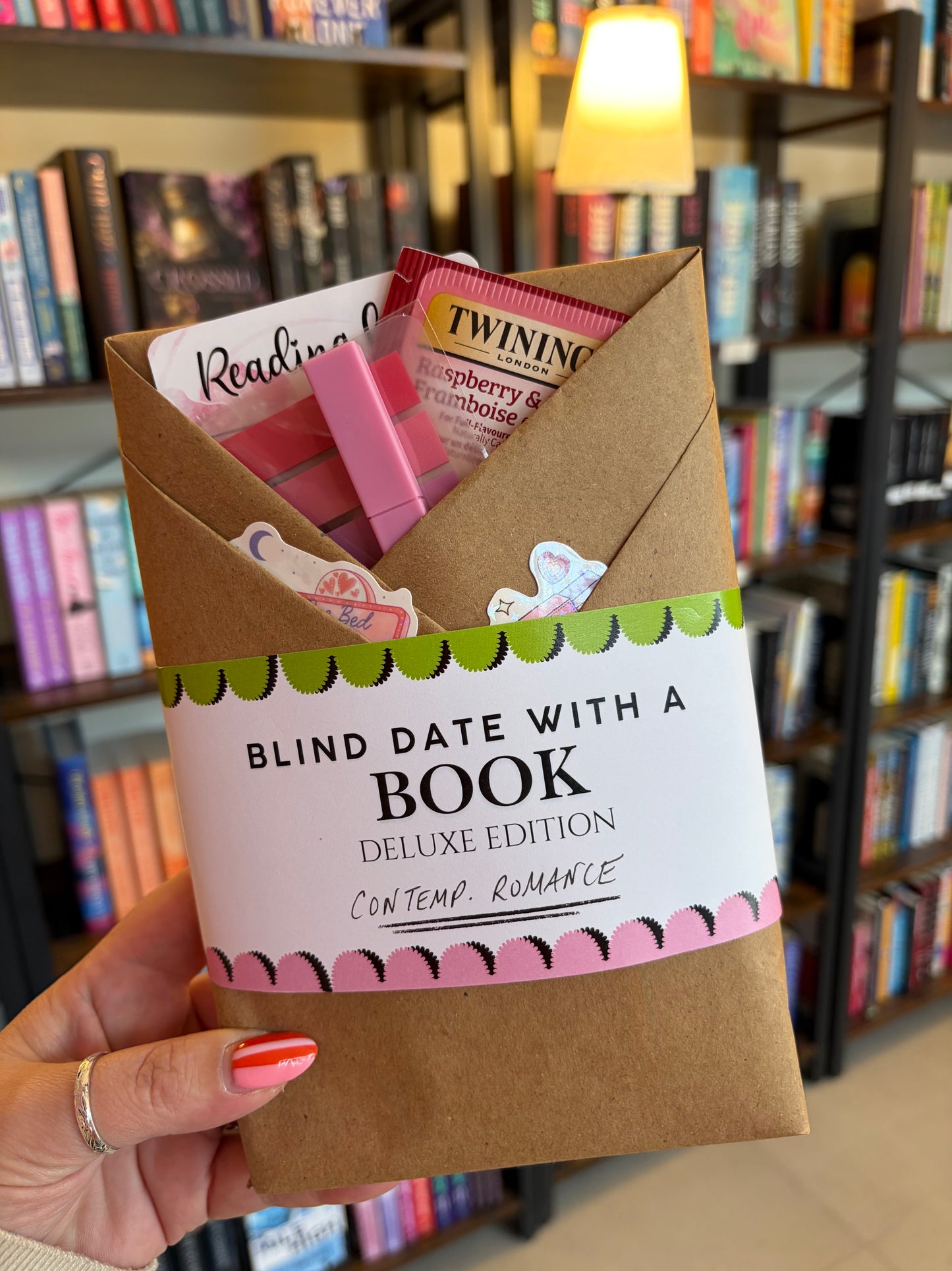Deluxe Blind Date with a Book